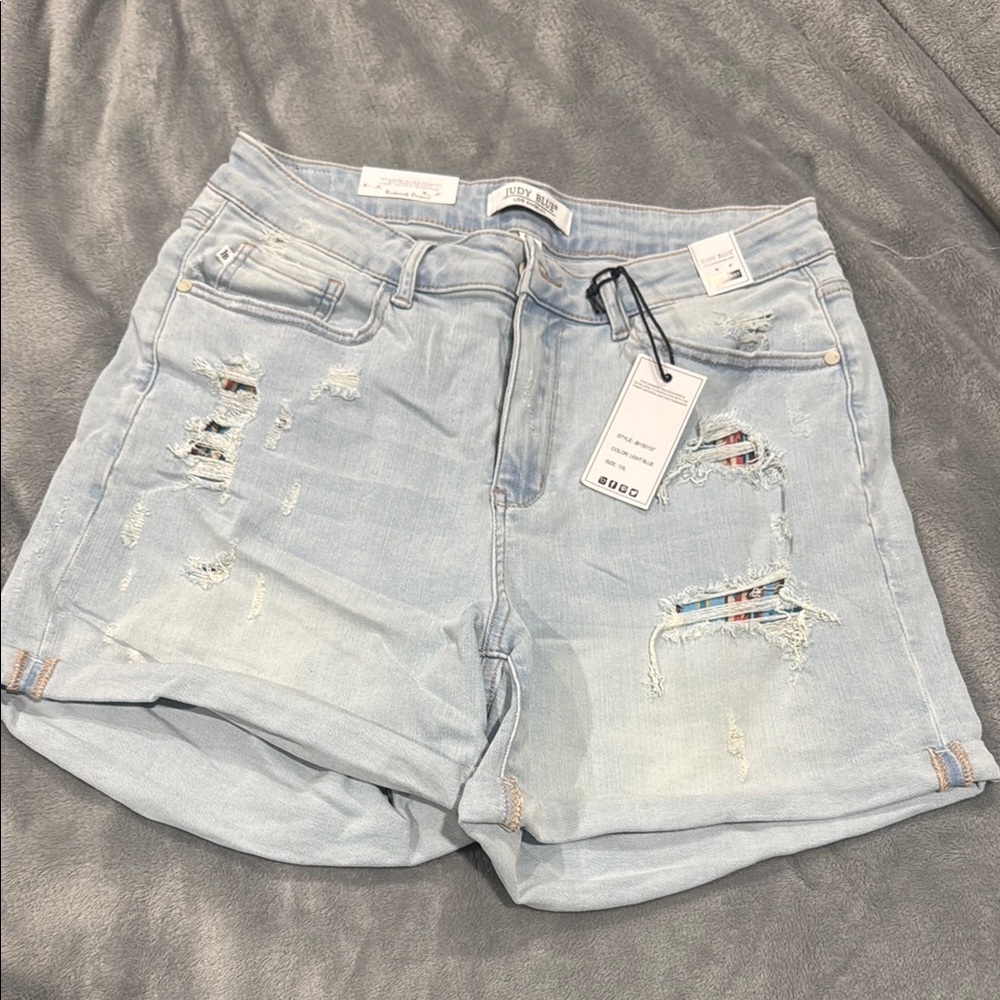 Judy Blue Blue Jean Shorts Distressed Mid-Thigh